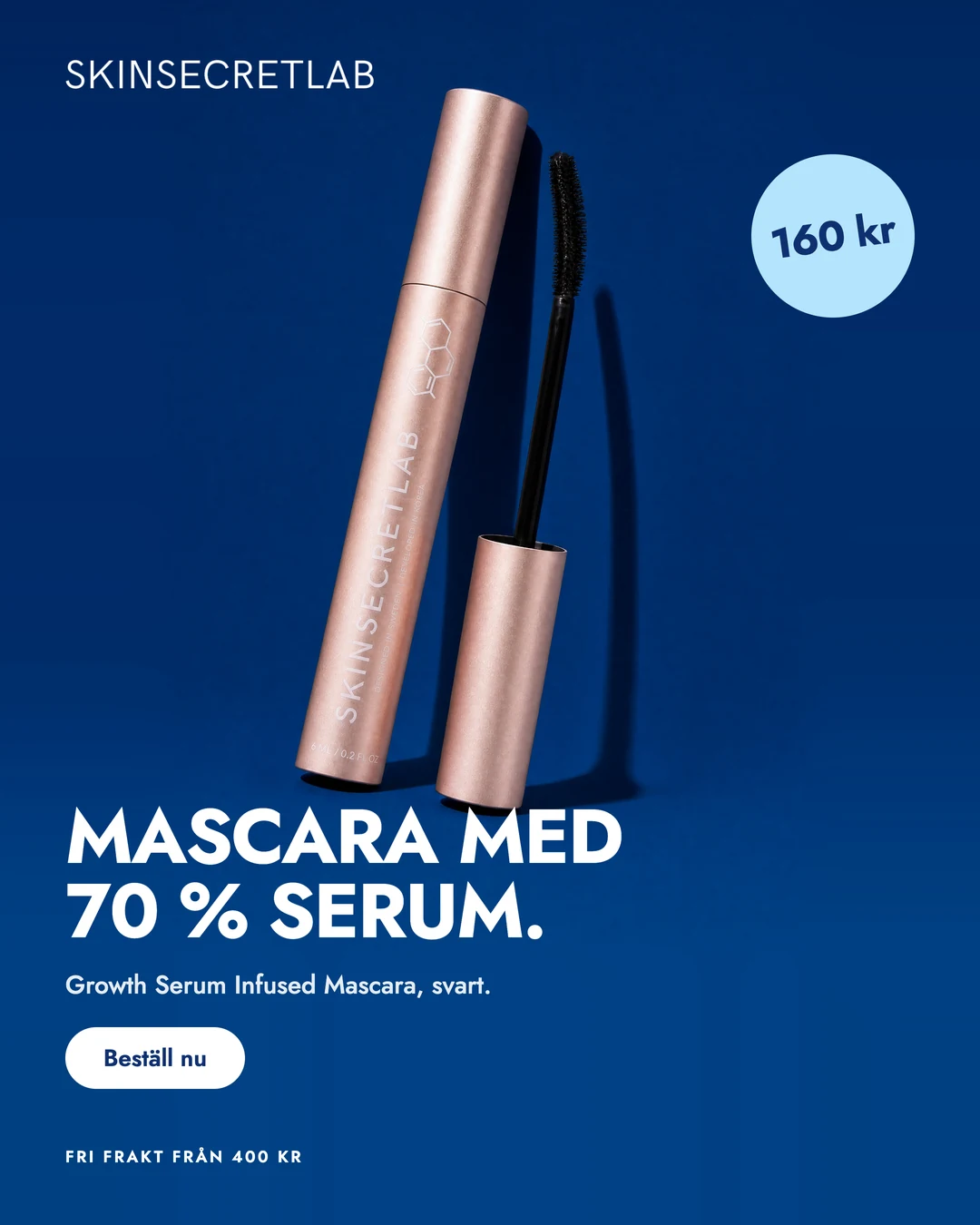 Annonsförslag: mascaran med borsten lyft på koboltblå botten